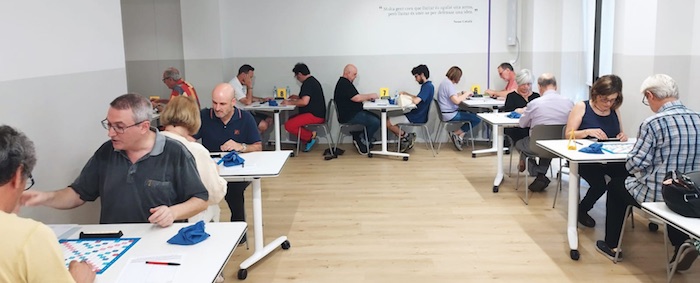 jugant scrabble a Girona